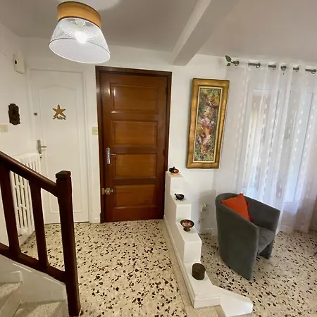 Holiday home Maison T4 Lumineuse Avec Jardin, A 10 Min Des Thermes, Classee 3 Etoiles, Centre-ville De - Fr-1-503-164 Balaruc-les-Bains